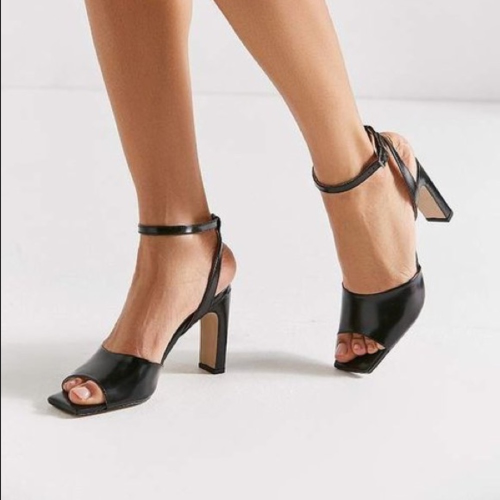 Urban Outfitters x Stiù Georgina Peep Toe Heel
